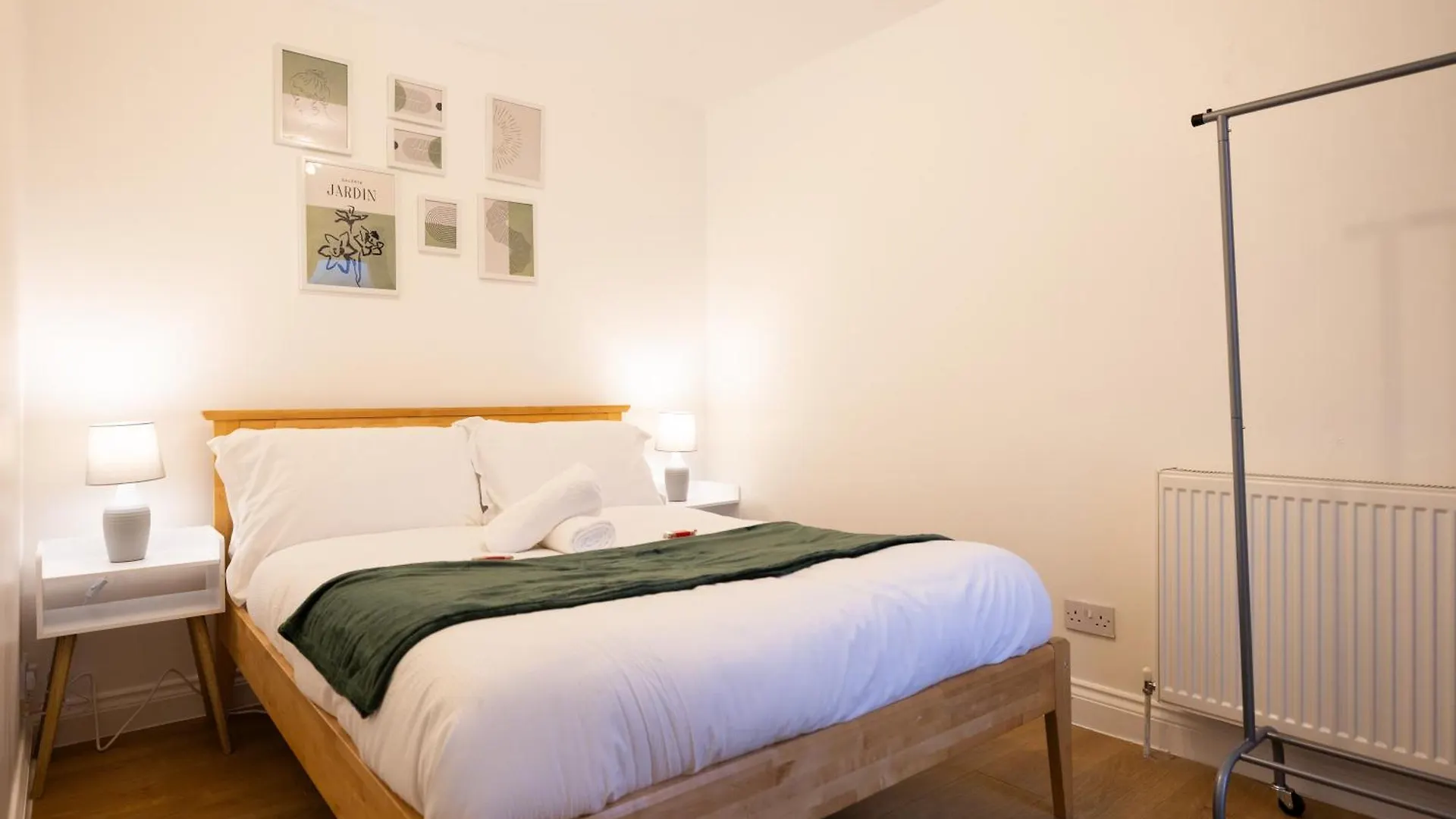 アパート Spacious 5 Bedroom Home Near Retail Park - By Traboule Properties Ltd ケンブリッジ イギリス